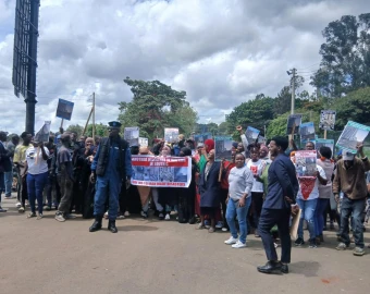 South C residents protest over safety of buildings