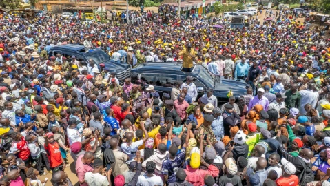 'I will not kneel before another human being!' Ruto takes on Mt. Kenya 'gatekeepers'