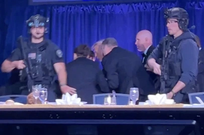 Trump safe after shooting at White House correspondents dinner, suspect in custody