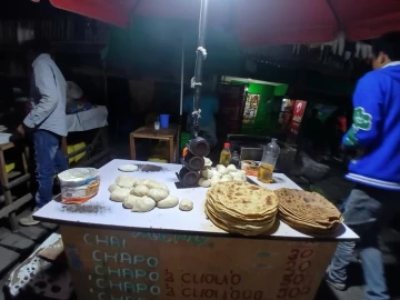 Youth turn to street food business amid rising unemployment