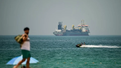 Iran allows Chinese ships to pass Hormuz since Wednesday