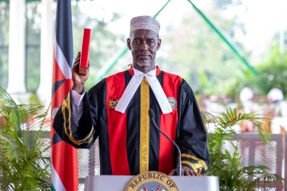 Mohamed Warsame sworn in as Supreme Court Judge
