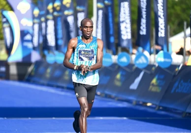 Kenyan great Kipchoge wins first marathon in three years