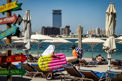 Dubai luxury hotels woo staycationers as tourists flee