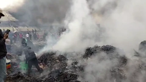 Traders count losses after fire rips through Gikomba Market