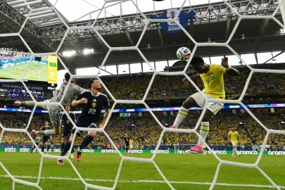 Ancelotti hails Vinicius as Brazil march on at World Cup