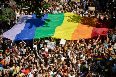 Organisers postpone Paris Pride March over heat
