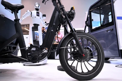 Cycling industry bets on smart bikes to boost sales