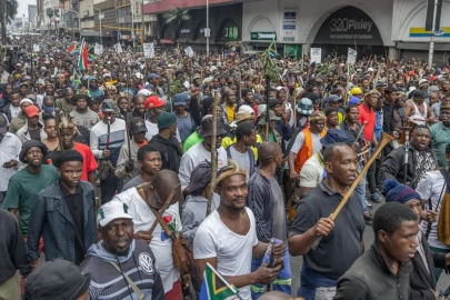 More Kenyans evacuated from South Africa as anti-migrant protests escalate