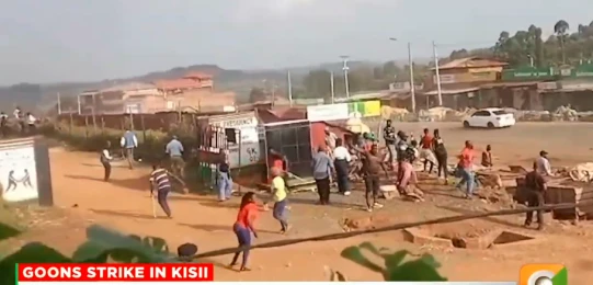 Several injured as goons attack Linda Mwananchi convoy in Kisii