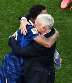Spain's ex-PM unrepentant on France football team remark