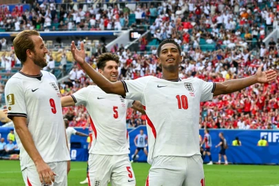 England, Argentina to renew bitter rivalry in World Cup semi-final