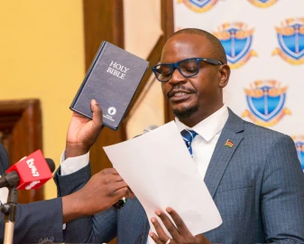 KMPDU Chairman Abidan Mwachi receives American College of Surgeons honour