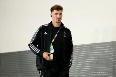 Belgian great Meunier signs for Premier League side Sunderland