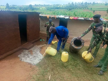   Nakuru: Police raid illicit brew dens in Njoro, arrest one suspect