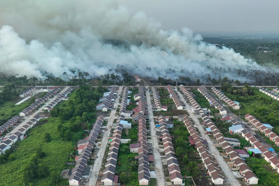 Make it rain: Indonesia chases clouds to stem El Nino fires