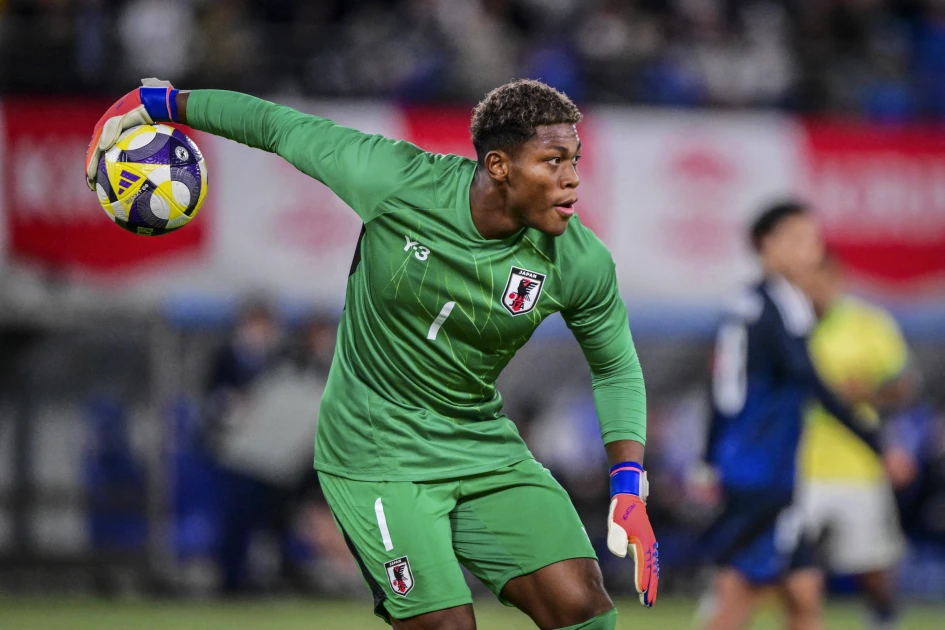 Racist abuse spurred Suzuki as Japan goalkeeper set for Premier League