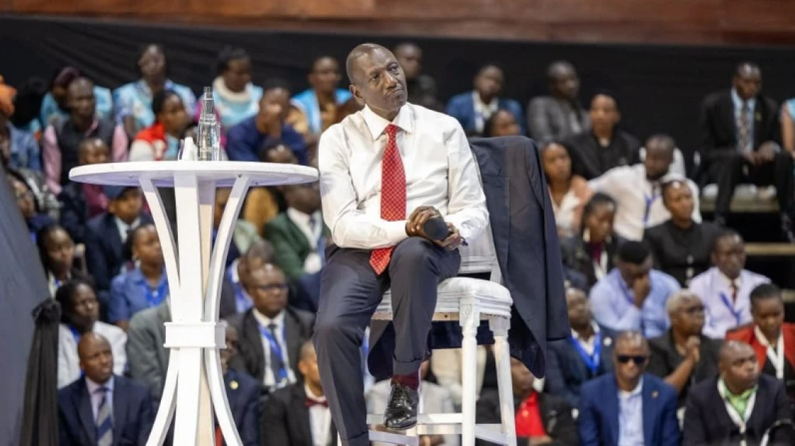 Ruto gives gov't officials one week to resolve health workers’ salary arrears