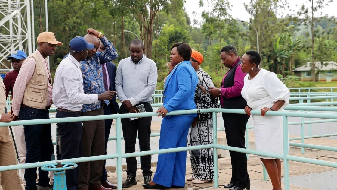 'Get an experienced operator!' Angry Water CS Mugaa advises Governor Wanga over 'dead' water facility