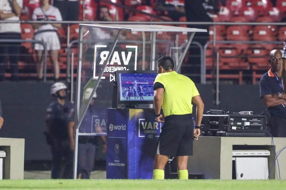 German football fans plan widespread VAR protests