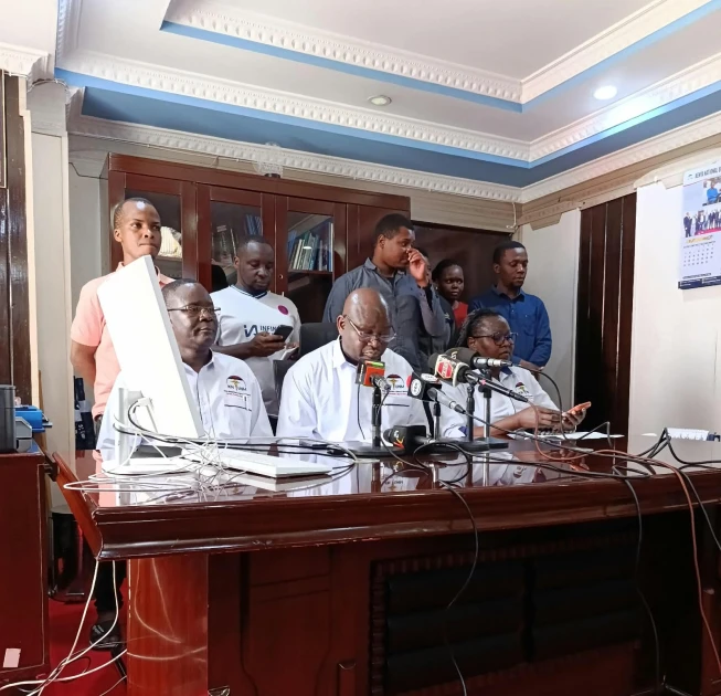 Nurses vow to continue strike, reject court return-to-work orders