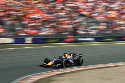 George Russell wins Dutch GP sprint race
