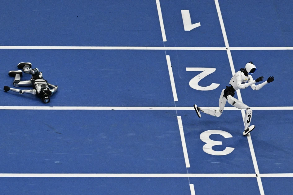 Humanoids break records at Beijing Robot Games