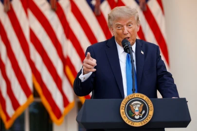 Trump defends loyal Fox News star after sacking
