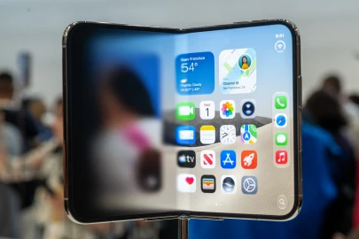 Apple unveils its first foldable smartphone iPhone Duo