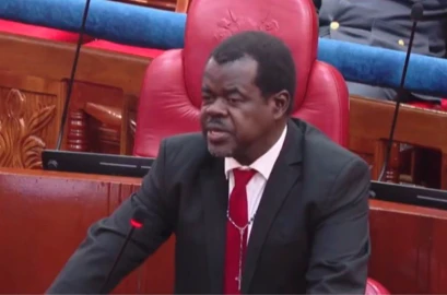 Senator Omtatah suspended for 3 days after refusing to apologise over Ruto ‘yapping’ remarks