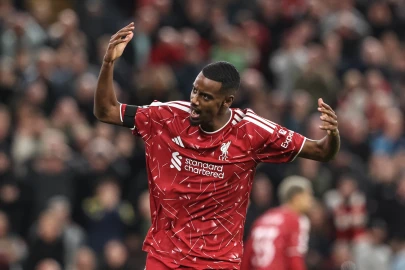 Revitalised Isak in a 'good place' at Liverpool: Iraola