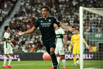 Espi saves Real Madrid with late winner at Elche