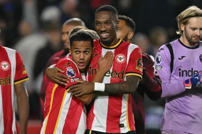 Brentford batter Chelsea to undo Alonso's promising start