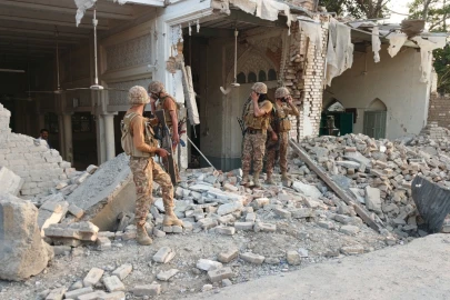 Death toll from attack at police HQ in Pakistan rises to 31