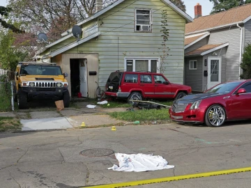 US gunman shoots dead 7 relatives, family friend