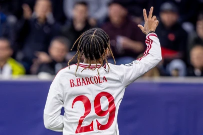 Barcola scores hat-trick as Liverpool hit LASK for six