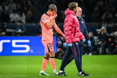 Barca's Olmo injured for a month, misses Clasico