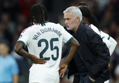 Mourinho must stop Barca machine as Clasico tensions resume