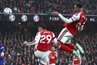 Arteta hails mentality as Arsenal go level with Man City