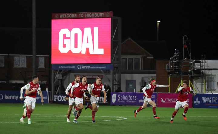 Arsenal stunned by fourth-tier Fleetwood in League Cup
