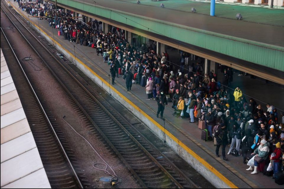 Families of students stuck in Ukraine ask government to evacuate them