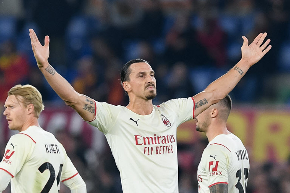 Ibrahimovic, 40, extends stay with Italian champions AC Milan
