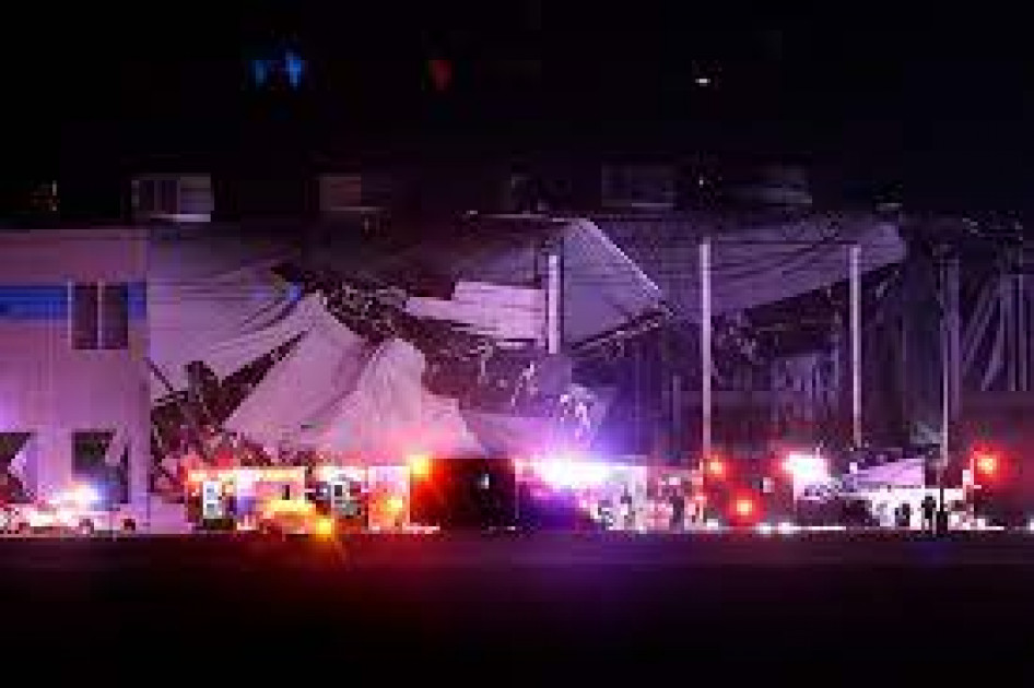 Many trapped, two dead as tornado hits nursing home in Arkansas -media Many trapped, two dead as tornado hits nursing home in Arkansas -media