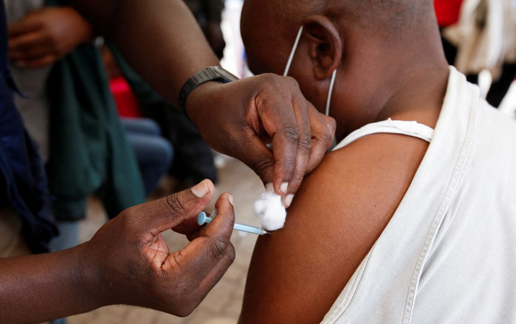 Kenya to start giving COVID-19 booster shots Kenya to start giving COVID-19 booster shots
