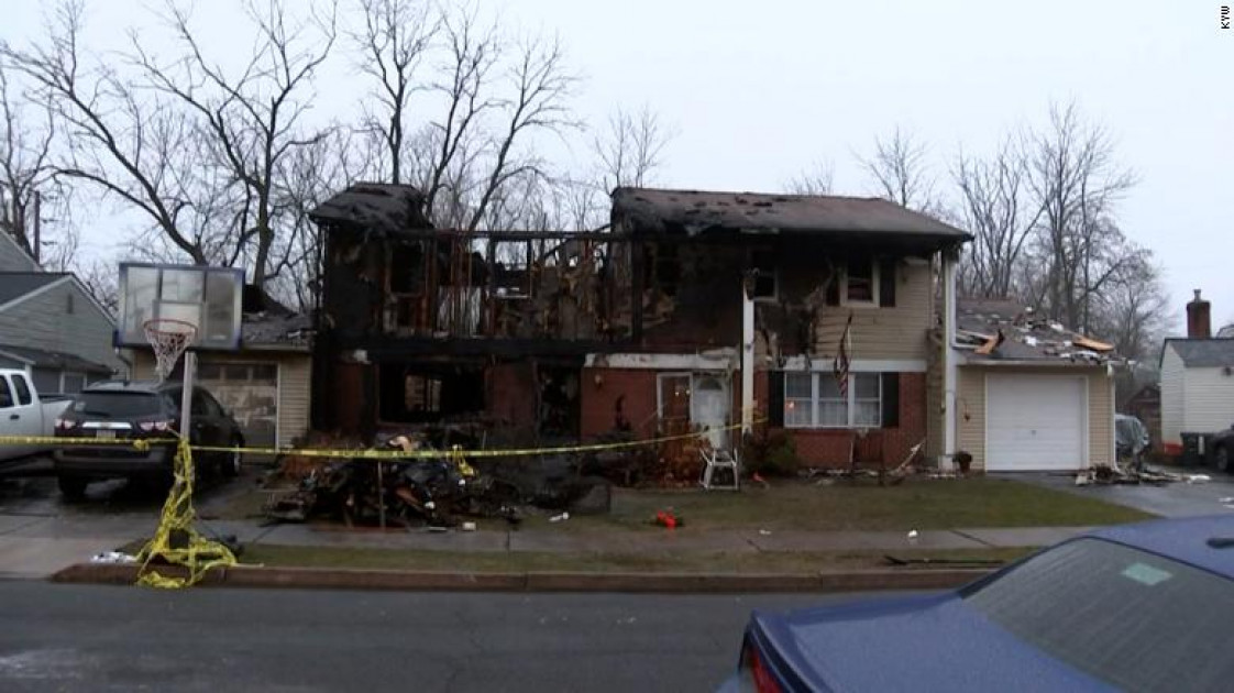 Father and two sons die in a house fire likely caused by dried up Christmas tree