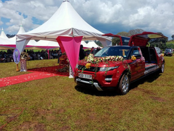 Pomp and colour as Kenya’s fashion icon Orie Rogo Manduli is laid to rest Pomp and colour as Kenya’s fashion icon Orie Rogo Manduli is laid to rest