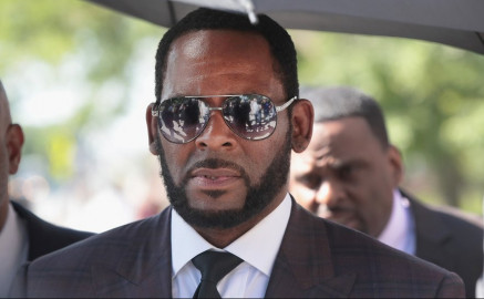 YouTube drops R&B singer R. Kelly's official channels