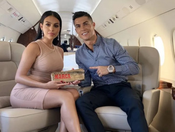 Joy of six: Cristiano Ronaldo expecting twins with partner Georgina Rodriguez Joy of six: Cristiano Ronaldo expecting twins with partner Georgina Rodriguez